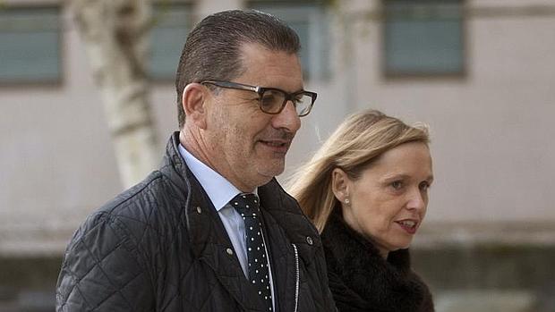 Ángel Rivas, concejal de Vigo a su llegada a los juzgados