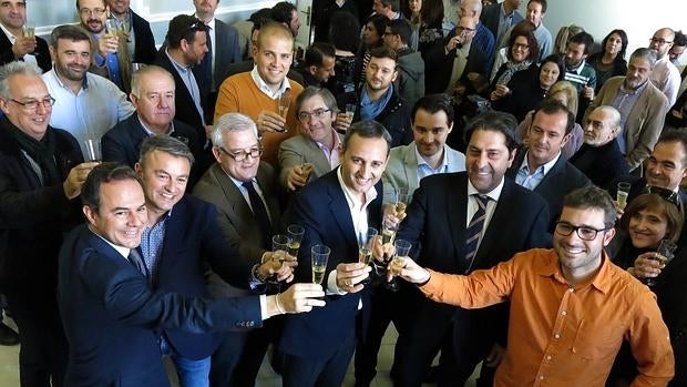 César Sánchez, durante el brindis con la prensa de la Diputación