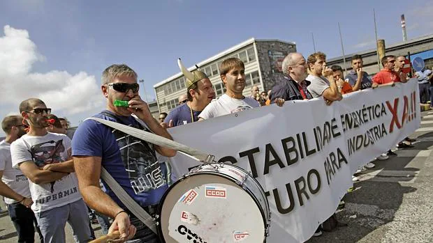 Trabajadores de Alcoa en una de las últimas manifestaciones celebradas por las calles coruñesas
