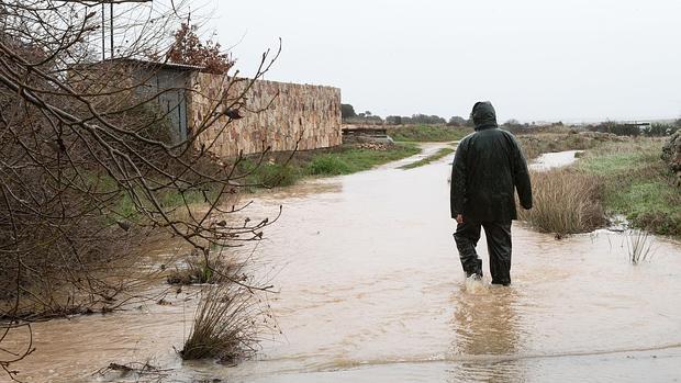 La lluvia obliga a cortar varias carreteras en Zamora