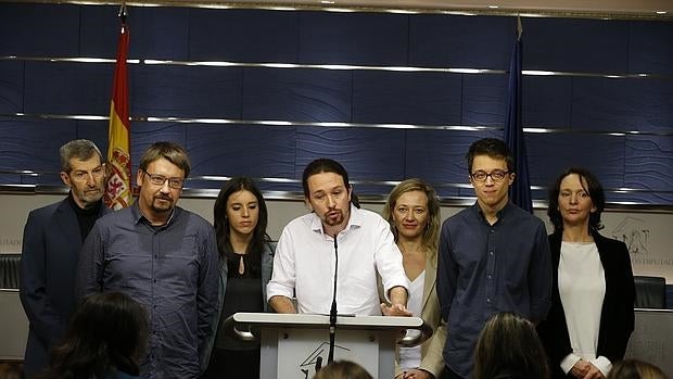 Los nombres que plantea Podemos para un gobierno con Sánchez