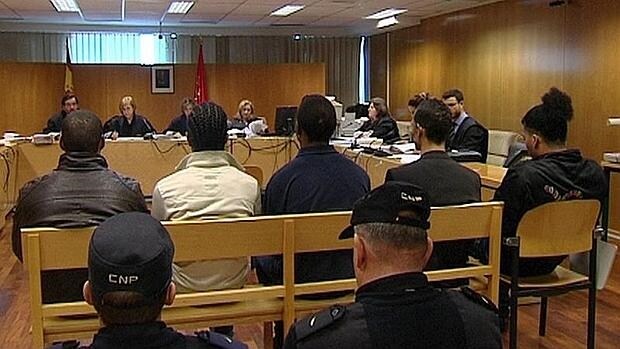 Varios miembros de una banda latina durante un juicio en la Audiencia Provincial de Madrid