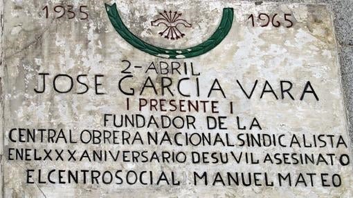 Placa de José García Vara en la calle Arrieta