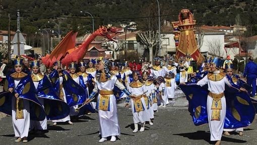 Desfile del carnaval de la localidad abulense de Cebreros
