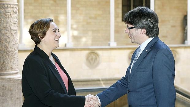 Colau y Puigdemont, esta mañana en el Palau de la Generalitat