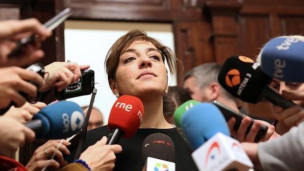 PP y C's piden que la alcaldesa aparezca y cese a Celia Mayer