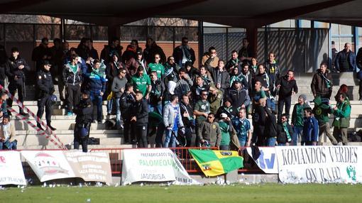 La afición del Toledo en el campo talaverano