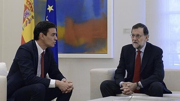 Pedro Sánchez y Mariano Rajoy, reunidos en La Moncloa