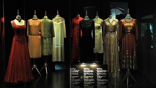 Trajes de Gala exhibidos en el castillo de Púbol