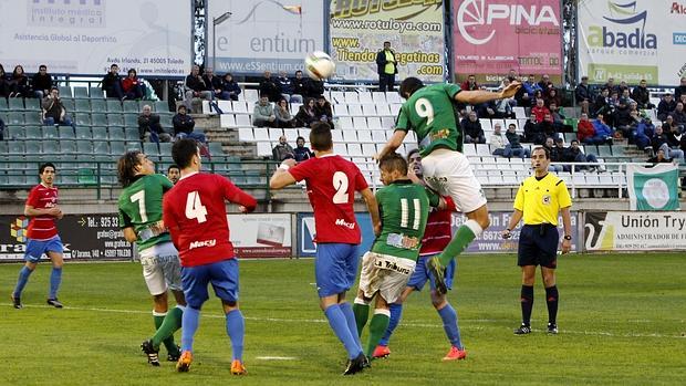 1-0: Victoria del Toledo ante La Roda, que protagonizó una sentada