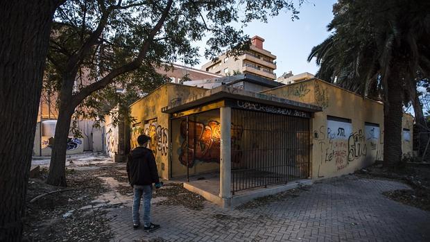 Imagen de una «biblioteca» en Valencia sufragada con fondos del Plan E