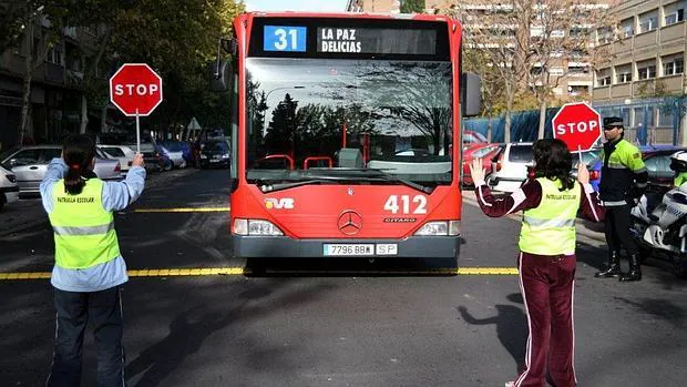 La huelga de autobuses de Zaragoza sigue abierta
