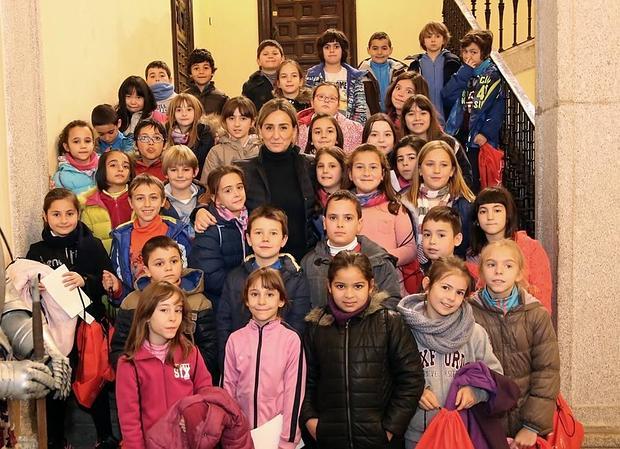 Los alumnos de Santa Teresa, de visita en el Ayuntamiento