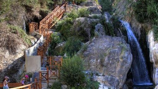 Una de las cascadas de les Fonts del Algar