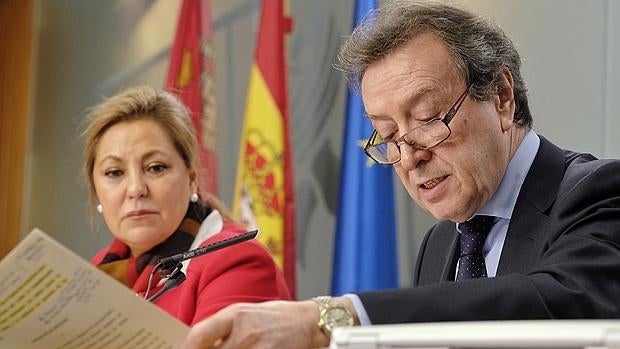 De Santiago-Juárez presentó ayer el Anteproyecto de Ley