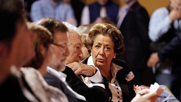 Imagen de Barberá y Rajoy en el último acto público en el que coincidieron, el pasado mes de octubre