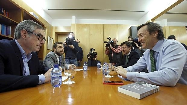 José Manuel Villegas, Miguel Gutiérrez, José Antonio Bermúdez de Castro y Rafael Hernando, en el Congreso