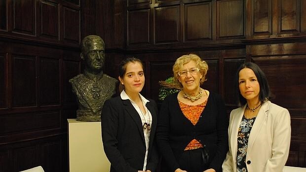 La alcaldesa de Madrid se ha reunido hoy en Madrid con las hijas de Ledezma