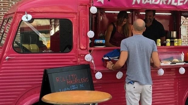 «Food trucks» de toda España hacen parada en Nuevos Ministerios