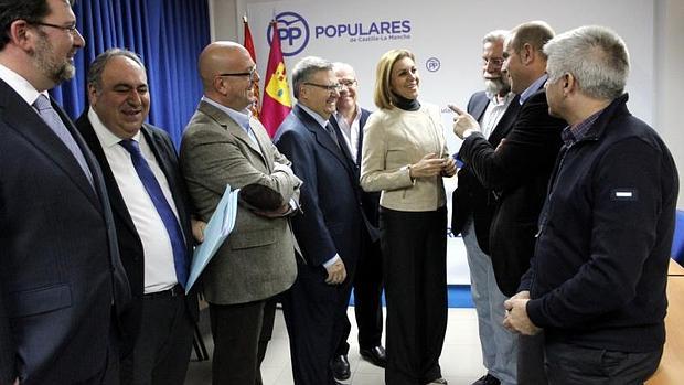 María Dolores de Cospedal se reunió ayer con el Grupo Popular de la Diputación de Toledo