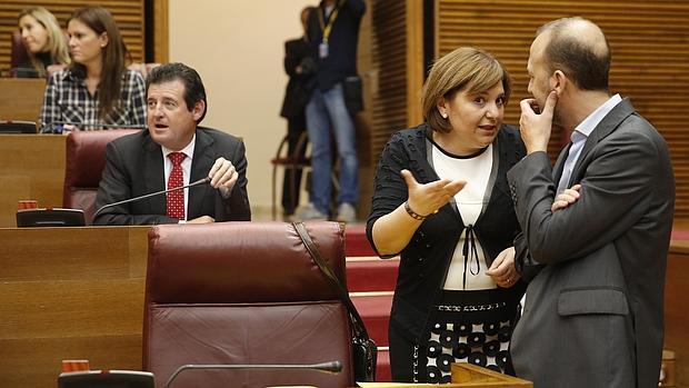 Isabel Bonig y Alexis Marí, en las Cortes Valencianas