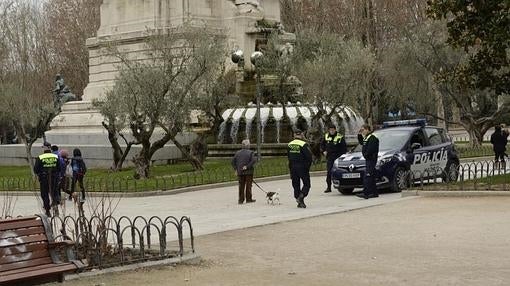 Vigilancia de la Policía Municipal en la Plaza de España, foco de carteristas e inseguridad