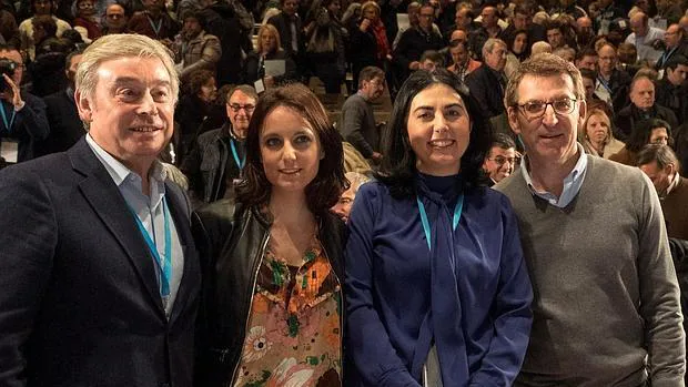 Barreiro, Andrea Levy, Elena Candia y Núñez Feijóo, en el congreso provincial del PP de Lugo