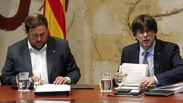 Junqueras llama a Montoro para abordar los problemas financieros de Cataluña