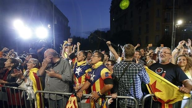 El apoyo a la independencia en el País Vasco se ha desplomado a la vez que ha crecido en Cataluña