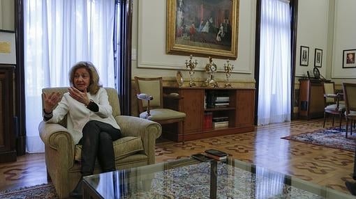 La fiscal general del Estado en una de las salas del edificio