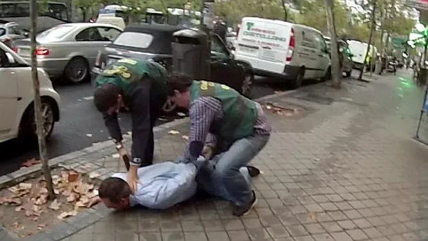 Dos guardias civiles detienen a un delincuente en Madrid