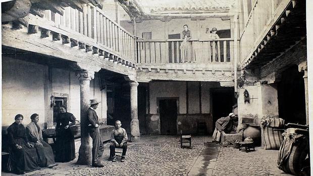 Posada de la Sangre, en Toledo, hacia 1885