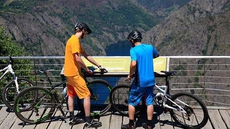 Ruta en bicicleta por la Ribeira Sacra