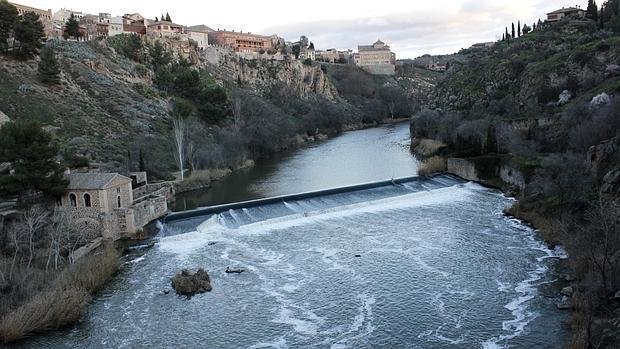 El río Tajo a su paso por Toledo