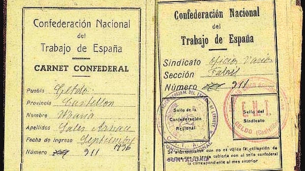 Imagen de un carnet sindical de una ciudadana de Castellón