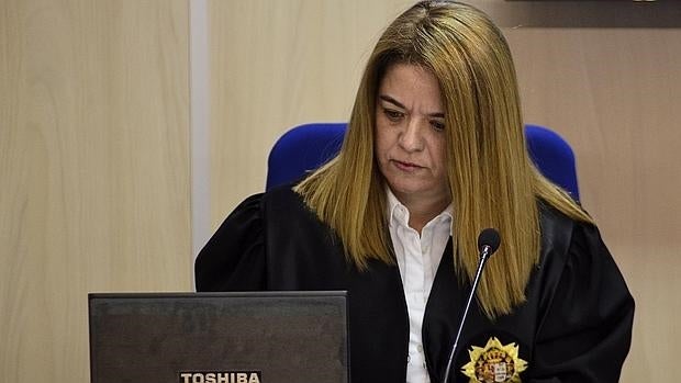 La presidenta del tribunal, Samantha Romero