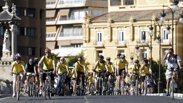 El Ayuntamiento de Valencia gastará otro millón de euros en ampliar al carril bici