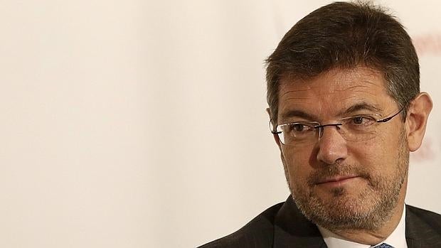 Catalá dice que le parece «sorprendente» que Rajoy  ofrezca a Sánchez la vicepresidencia del Gobierno