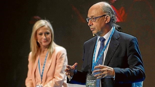Cifuentes no solicitará el rescate financiero a Montoro