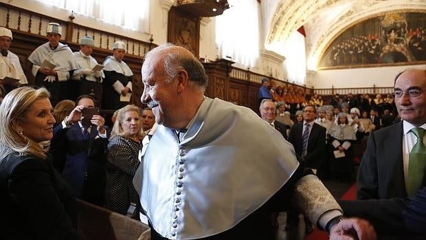 Vicente del Bosque, durante el acto en el que se le ha investido doctor honoris causa por la Pontificia de Salamanca