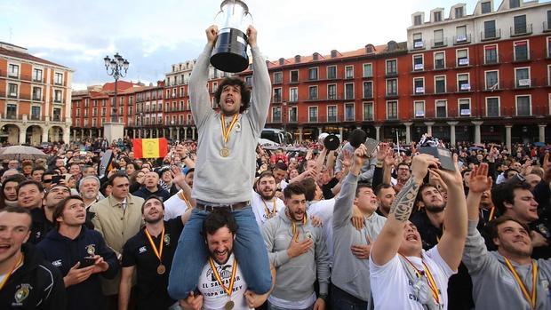 Celebración del Salvador como vencedor de la Copa del Rey de Rugbi