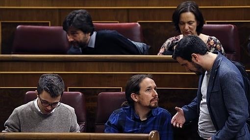 Garzón es uno de los políticos mejor valorados por los españoles