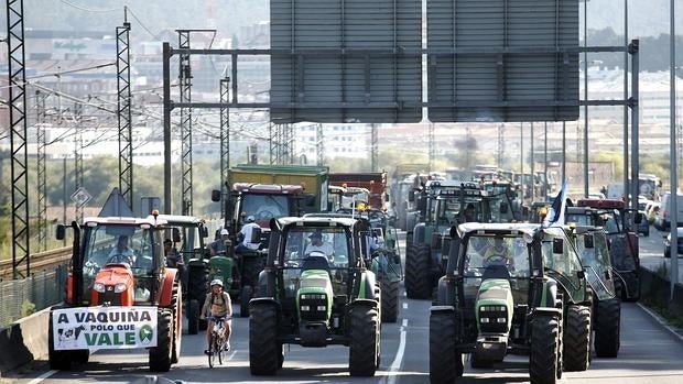 La firma del pacto lácteo, el pasado septiembre, coincidía con una fuerte movilización de los ganaderos