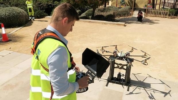 Utilizan drones para prevenir las plagas de mosquito tigre