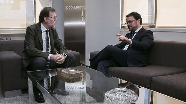 Rajoy traslada «el apoyo de todos» a Asier Antona