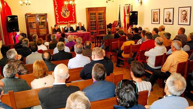 Reunión del vicepresidente del Gobierno regional con alcaldes y concejales de la Sierra Norte de Guadalajara