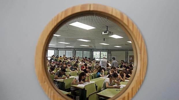 Imagen de archivo de una de las aulas de la Universidad Politécnica de Valencia durante un examen