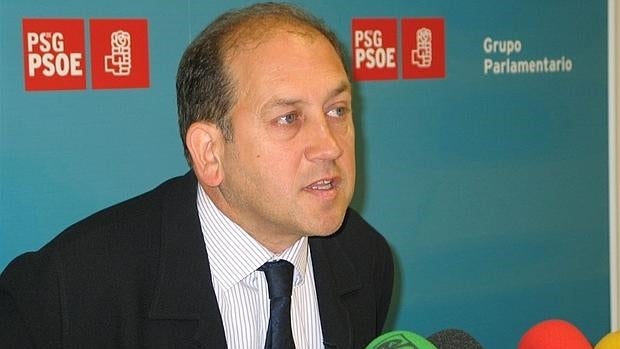 El precandidato a las primarias del PSdeG, Xaquín Fernández Leiceaga, en una comparecencia ante la prensa