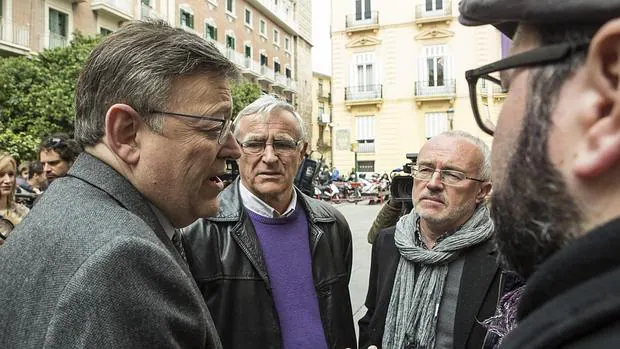 Imagen de archivo de Puig junto a Ribó (Compromís) y Montiel (Podemos)