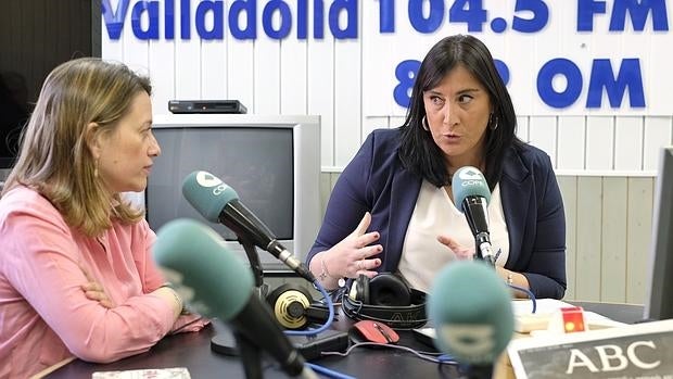 La socialista Ana Sánchez, durante la tertulia Cope-ABC